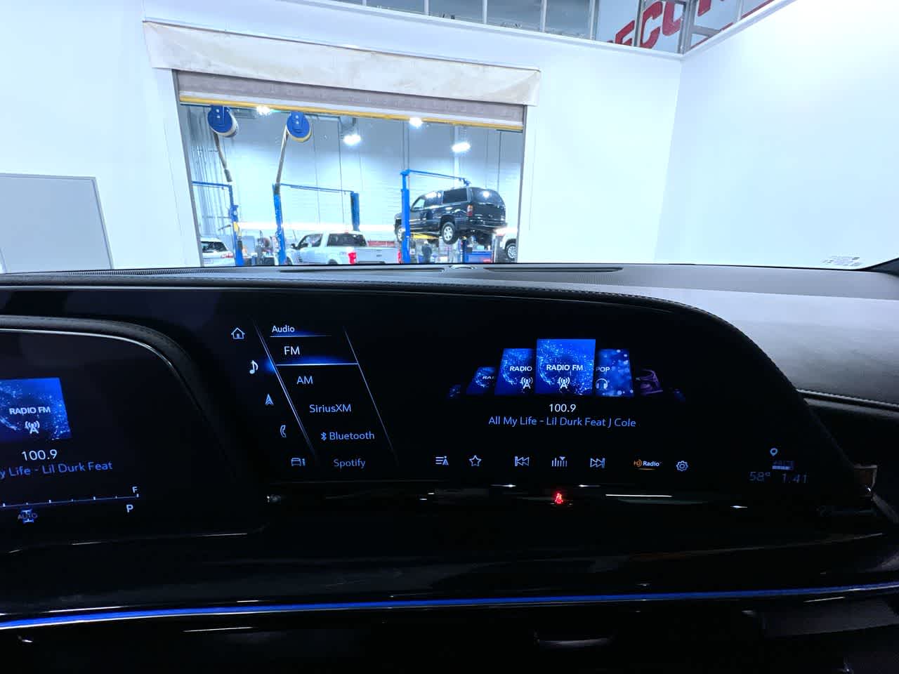 2024 Cadillac Escalade ESV Sport