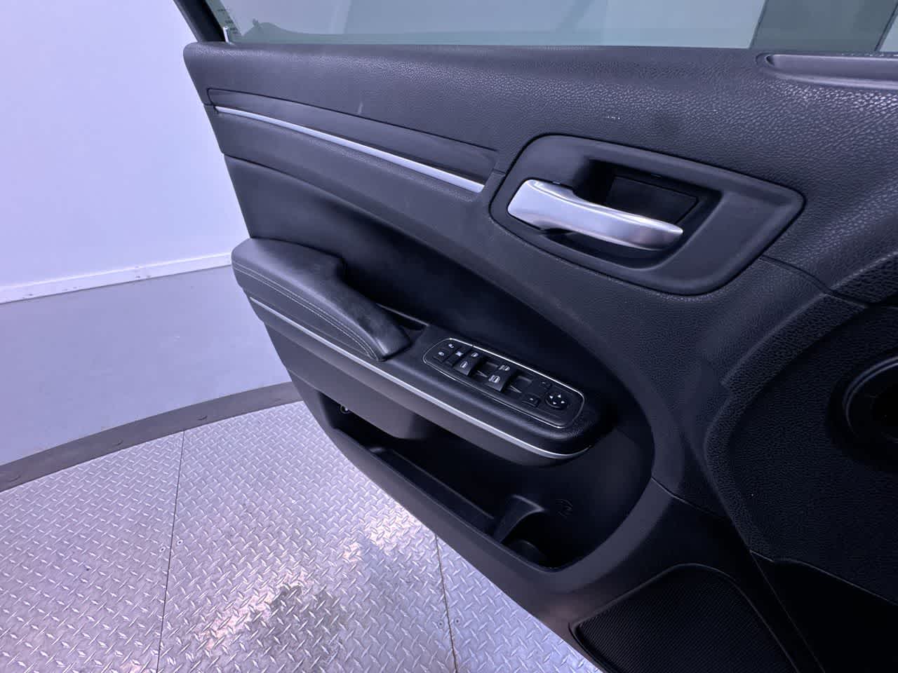 2021 Chrysler 300 300S