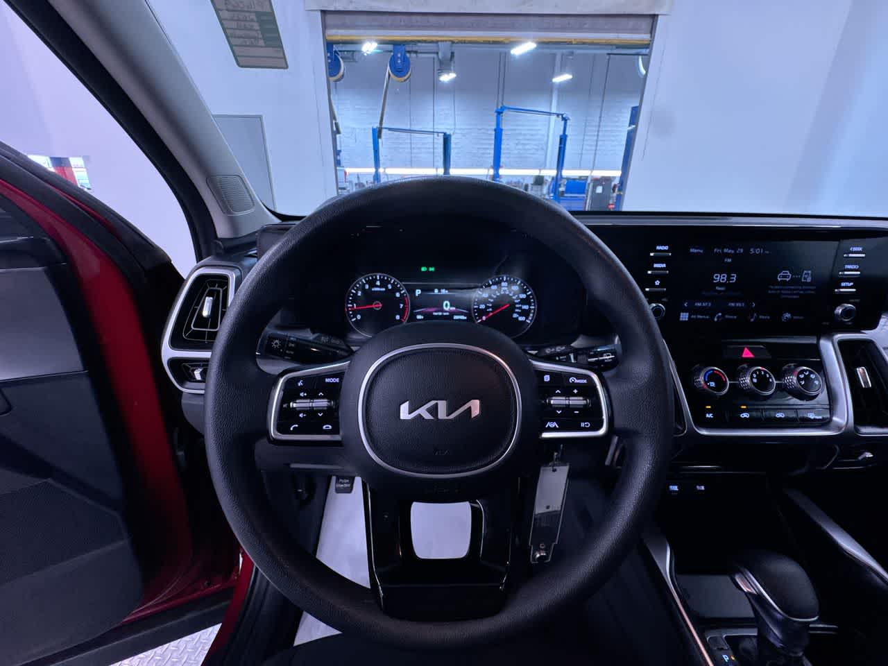 2023 Kia Sorento LX