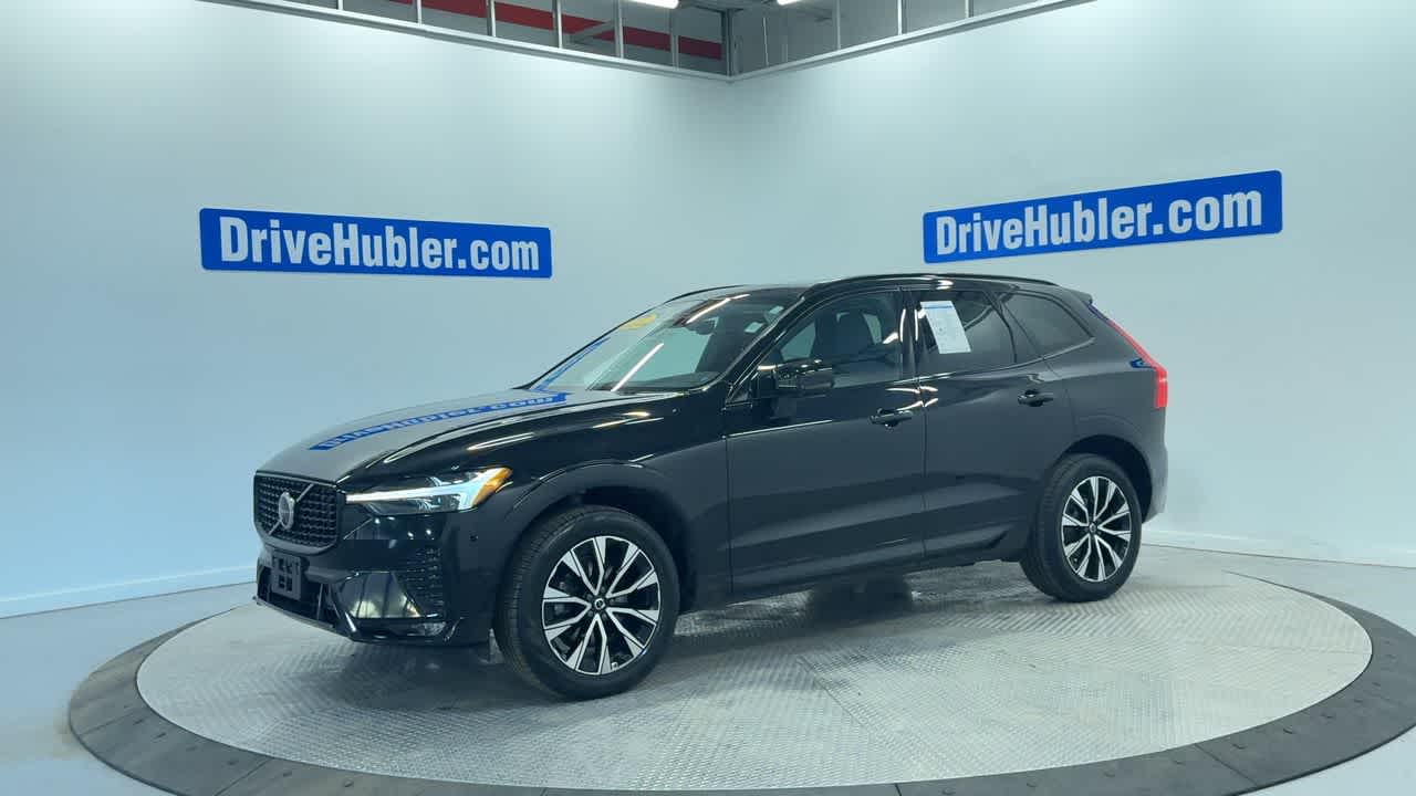 2023 Volvo XC60 Plus Dark Theme