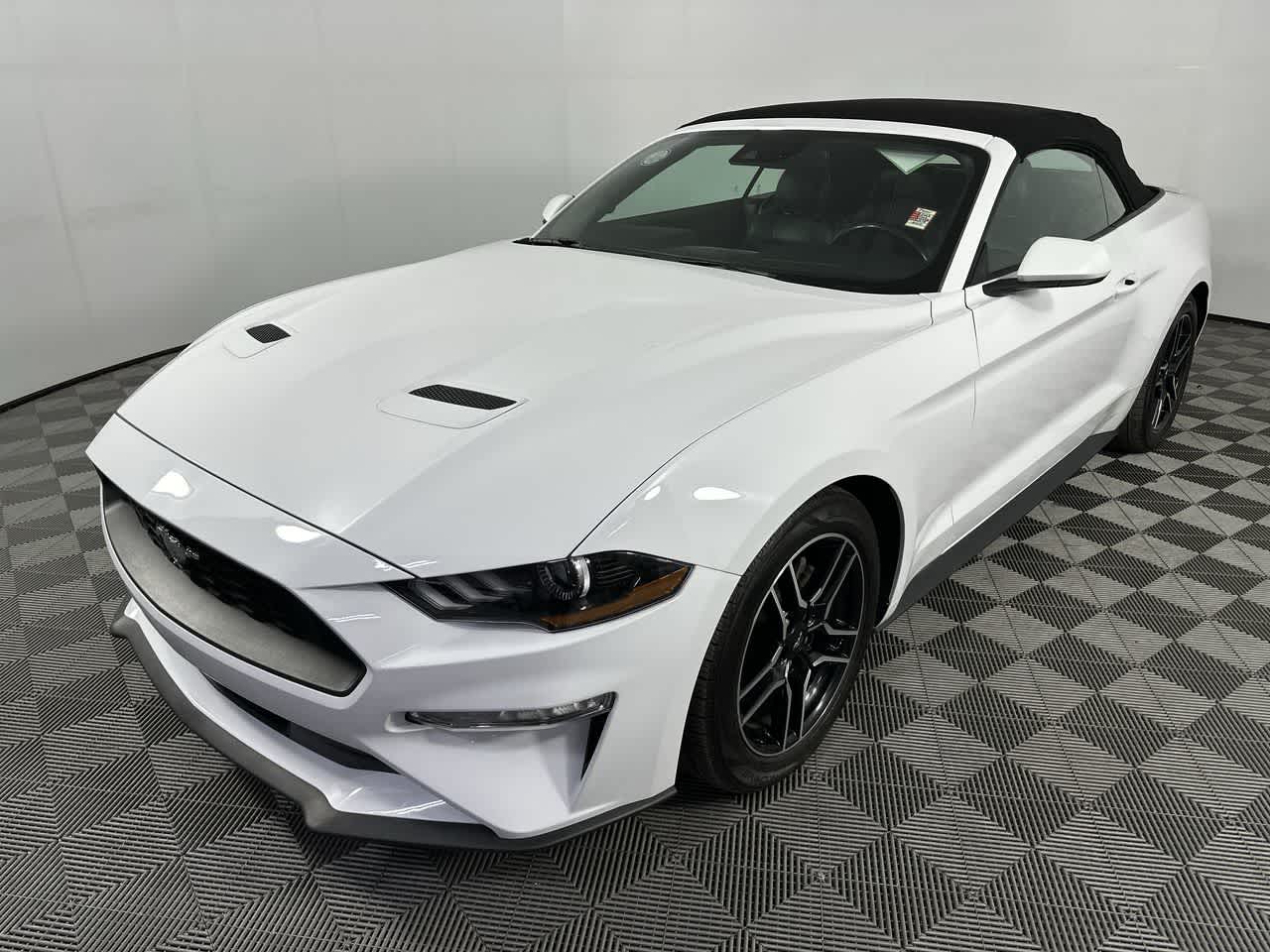 2023 Ford Mustang EcoBoost