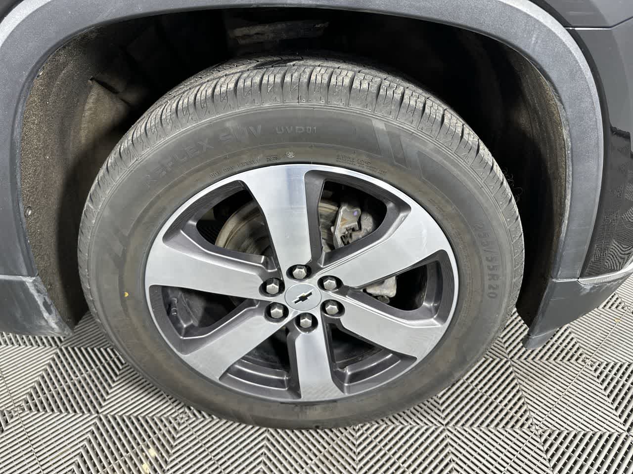 2021 Chevrolet Traverse LT Leather