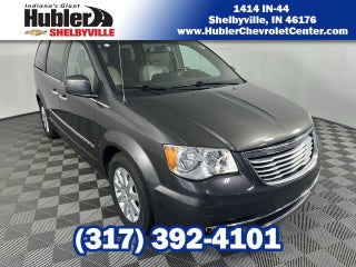 2016 Chrysler Town &amp; Country Touring