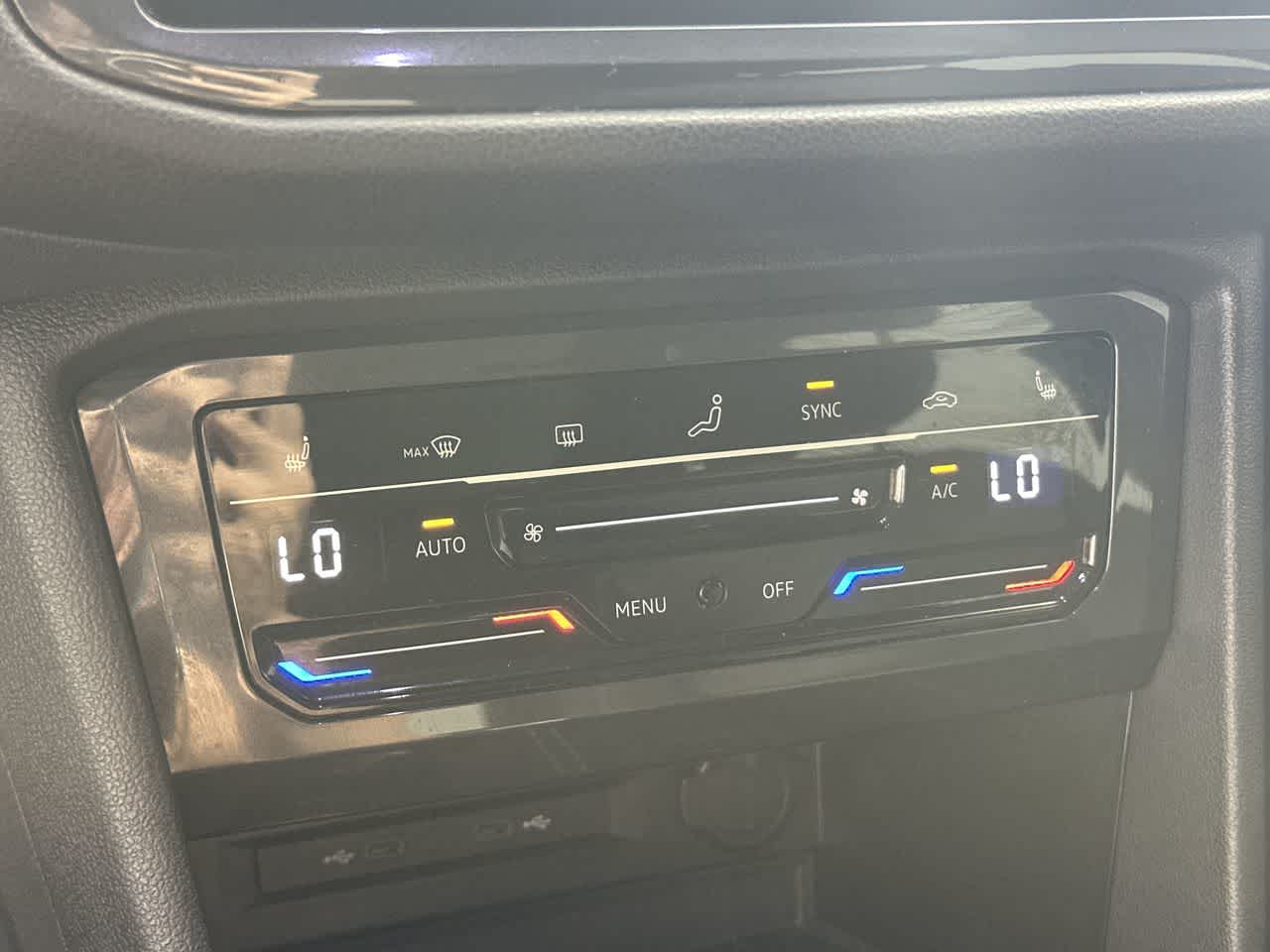 2023 Volkswagen Tiguan SE R-Line Black