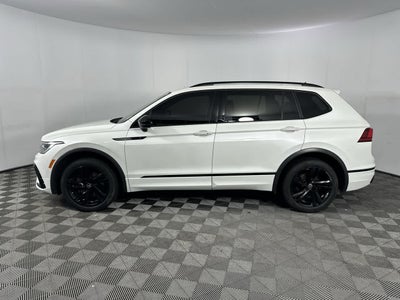 2023 Volkswagen Tiguan SE R-Line Black