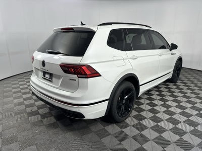 2023 Volkswagen Tiguan SE R-Line Black