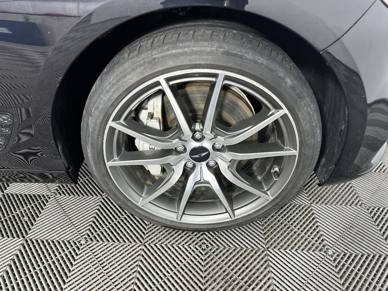 2025 Genesis G70 2.5T