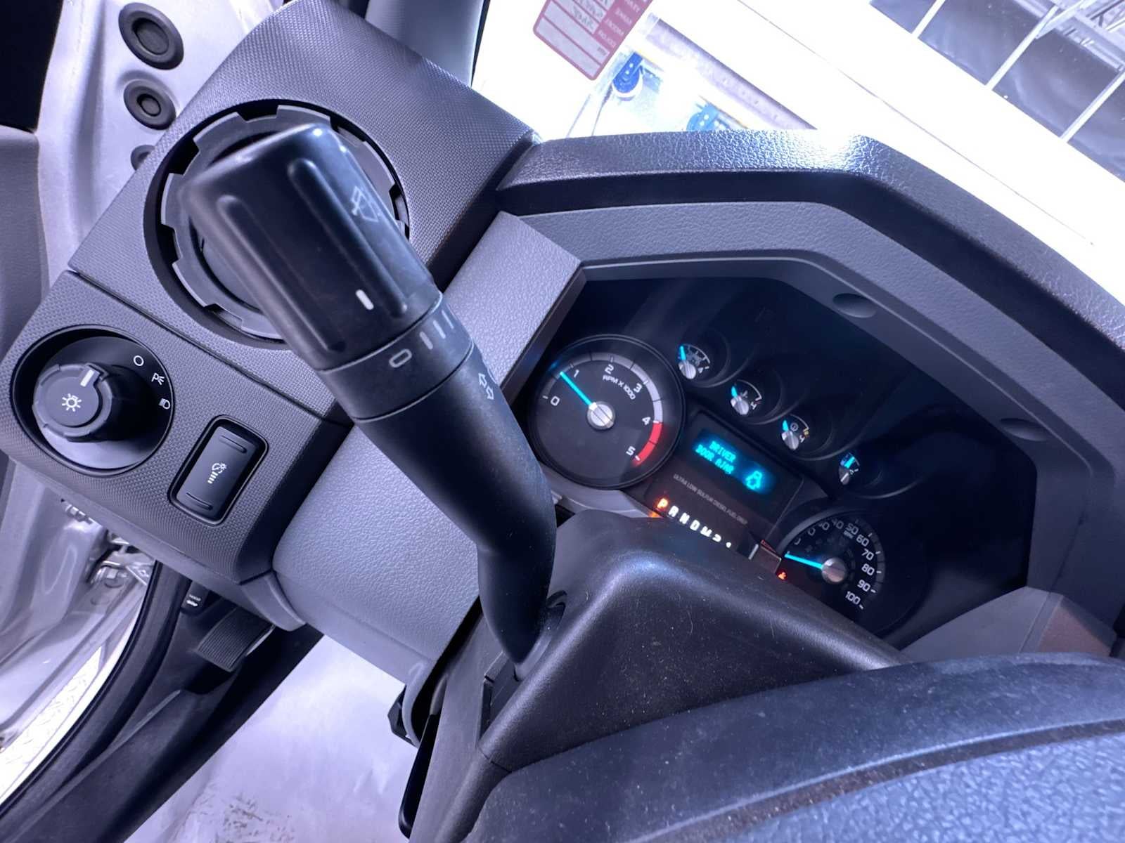 2015 Ford Super Duty F-350 SRW XL