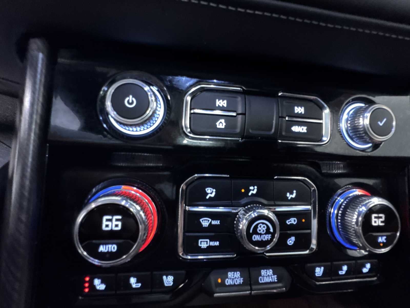 2024 GMC Yukon Denali Ultimate Denali Ultimate