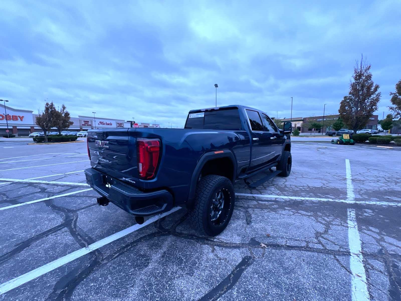 2023 GMC Sierra 2500HD Denali