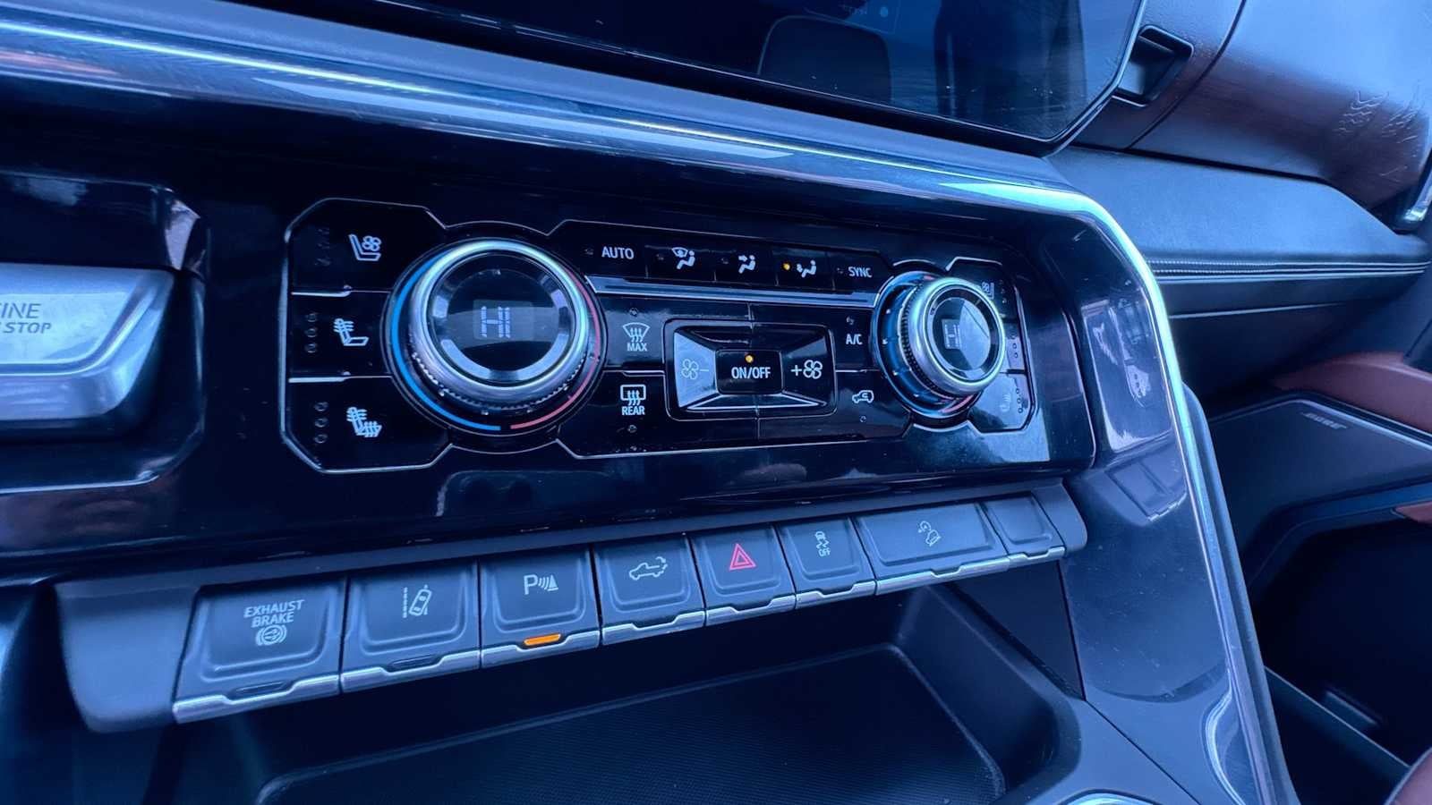 2024 GMC Sierra 3500HD Denali Ultimate