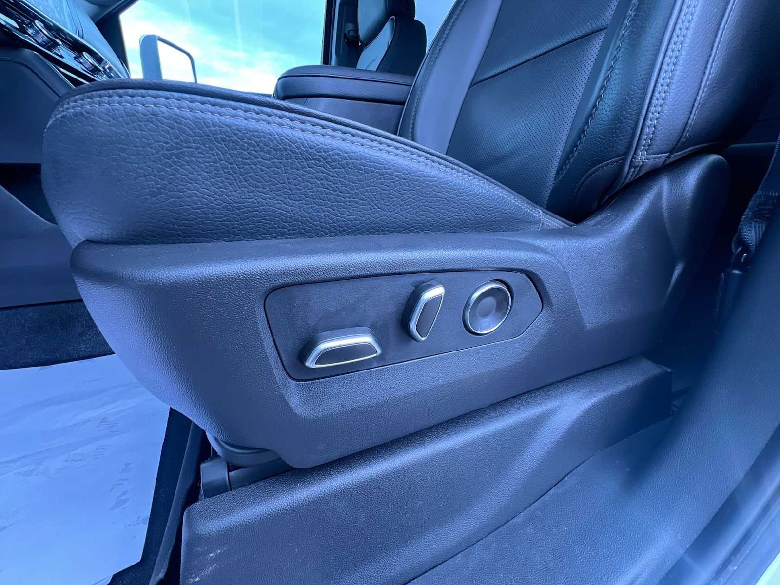 2025 GMC Sierra 3500HD Denali