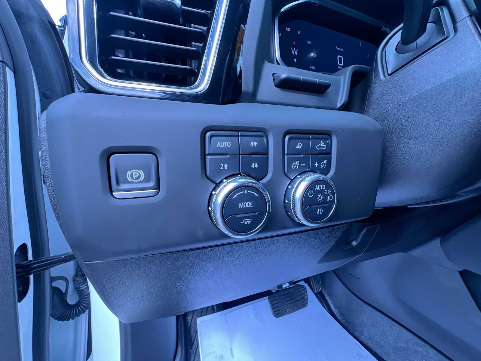 2025 GMC Sierra 3500HD Denali