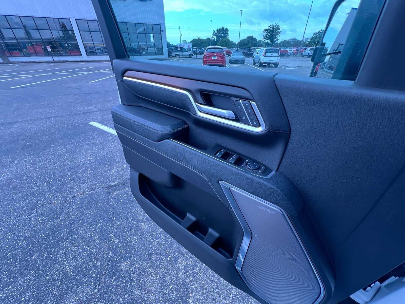 2025 GMC Sierra 3500HD Denali