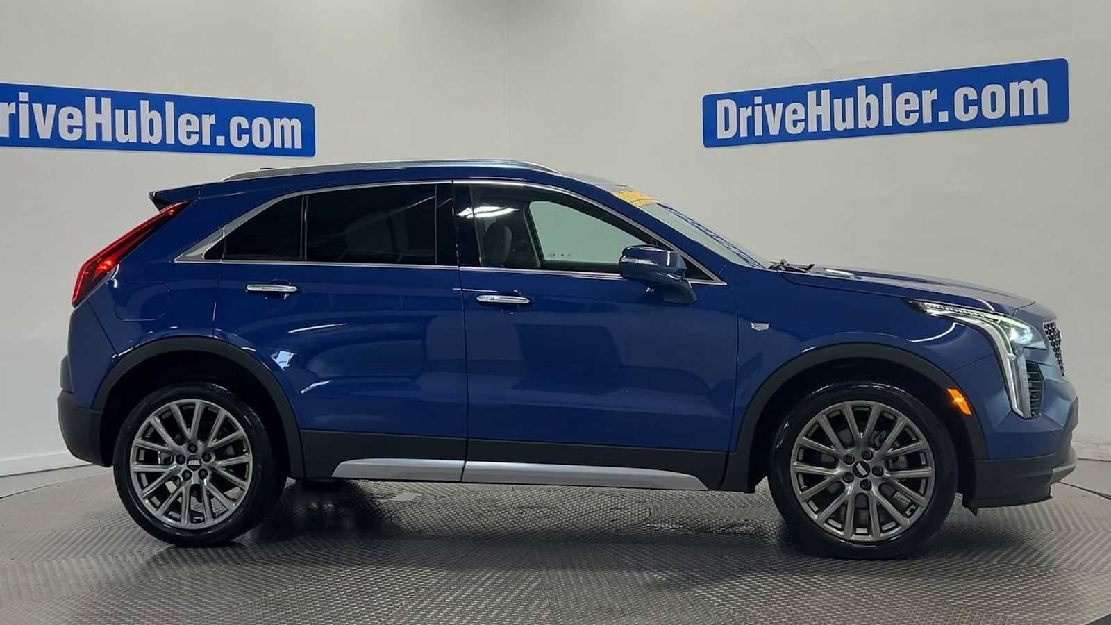 2021 Cadillac XT4 AWD Premium Luxury