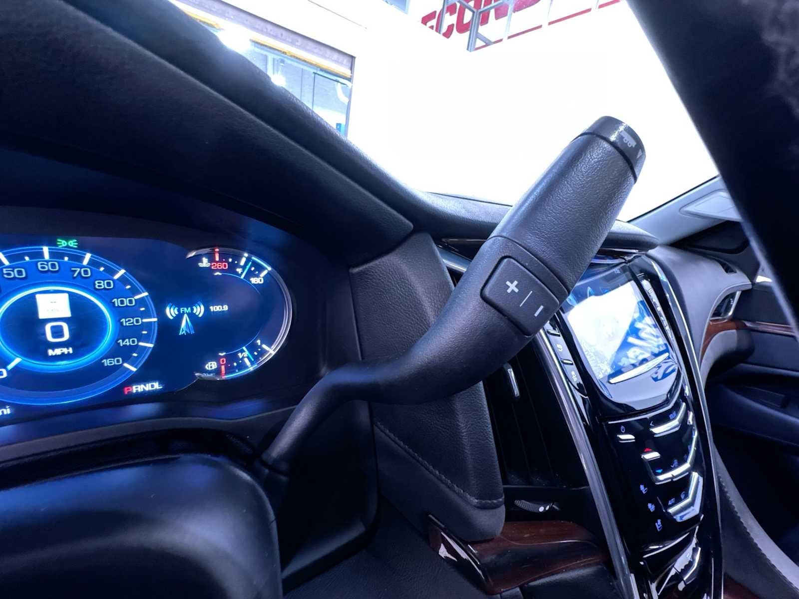 2018 Cadillac Escalade Luxury