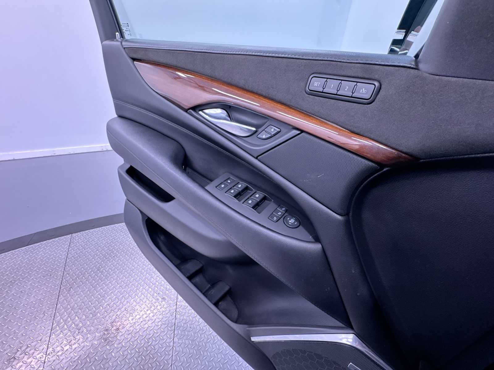 2018 Cadillac Escalade Luxury