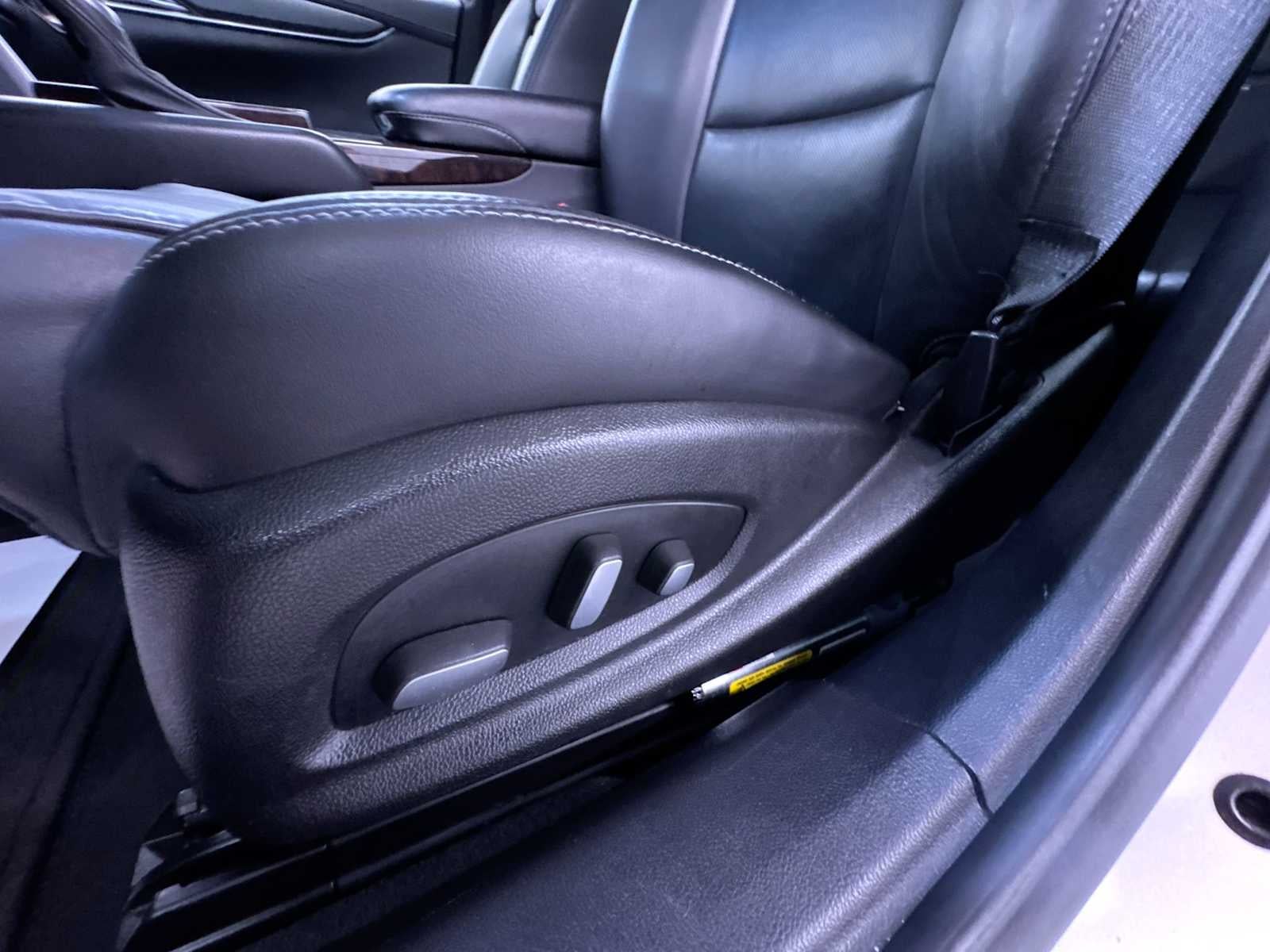 2015 Cadillac XTS 4dr Sdn FWD