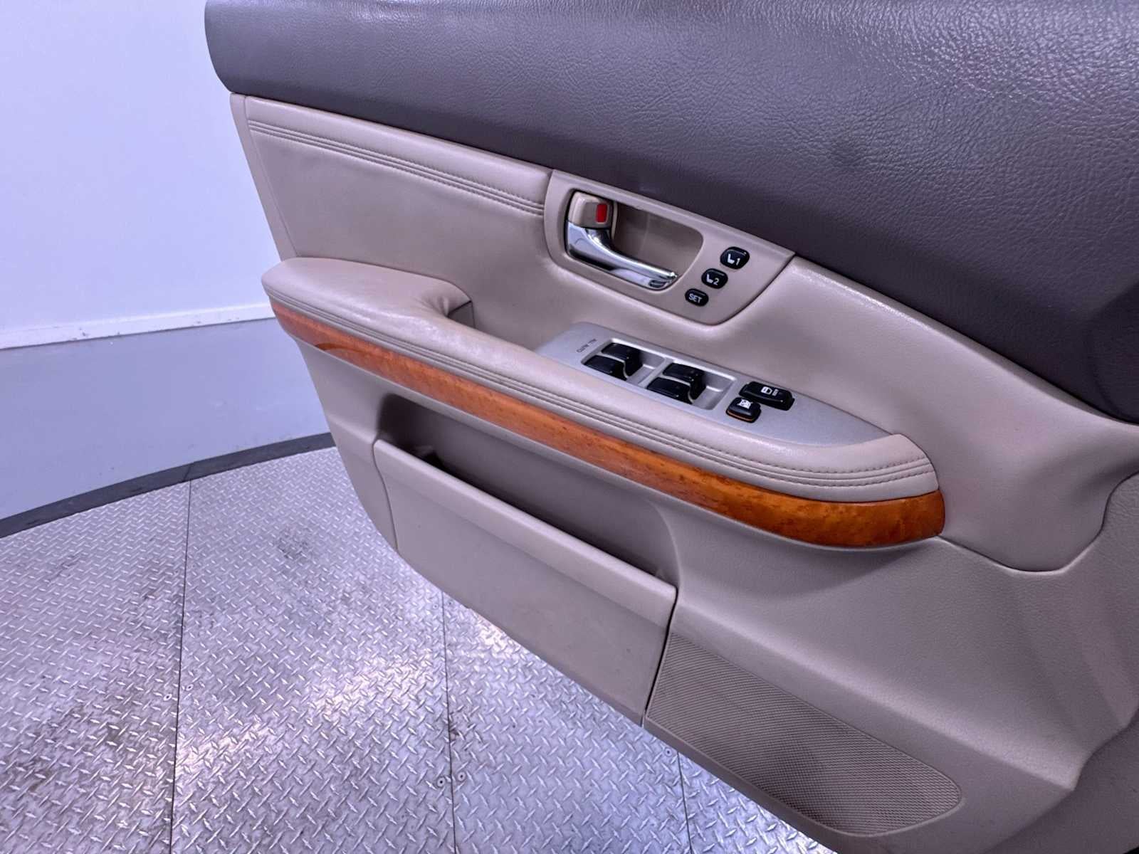 2005 Lexus RX 330 4dr SUV AWD