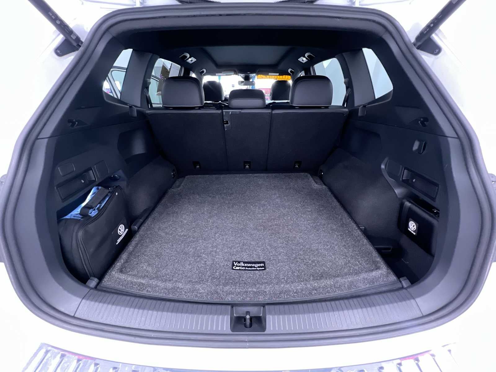 2022 Volkswagen Tiguan SEL R-Line