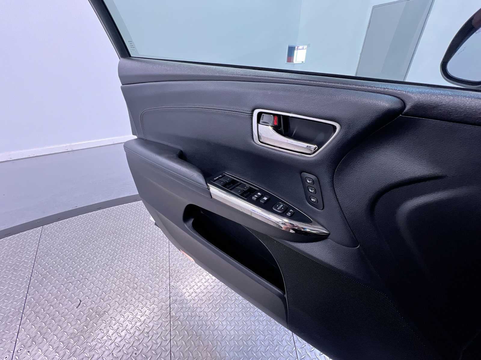 2016 Toyota Avalon Touring