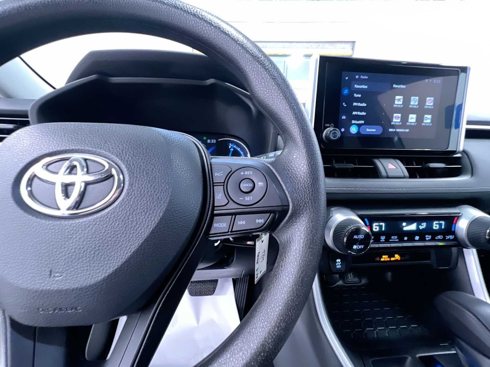 2023 Toyota RAV4 Hybrid LE