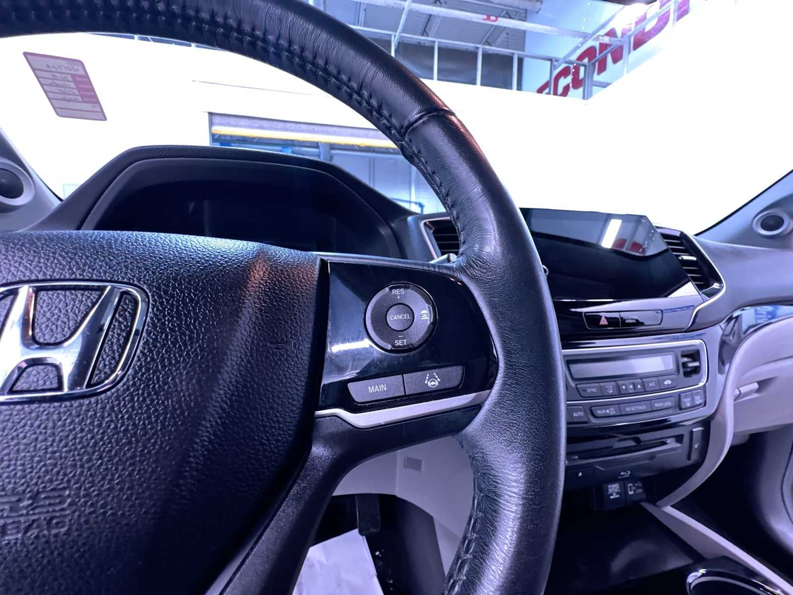 2019 Honda Pilot Touring 8-Passenger