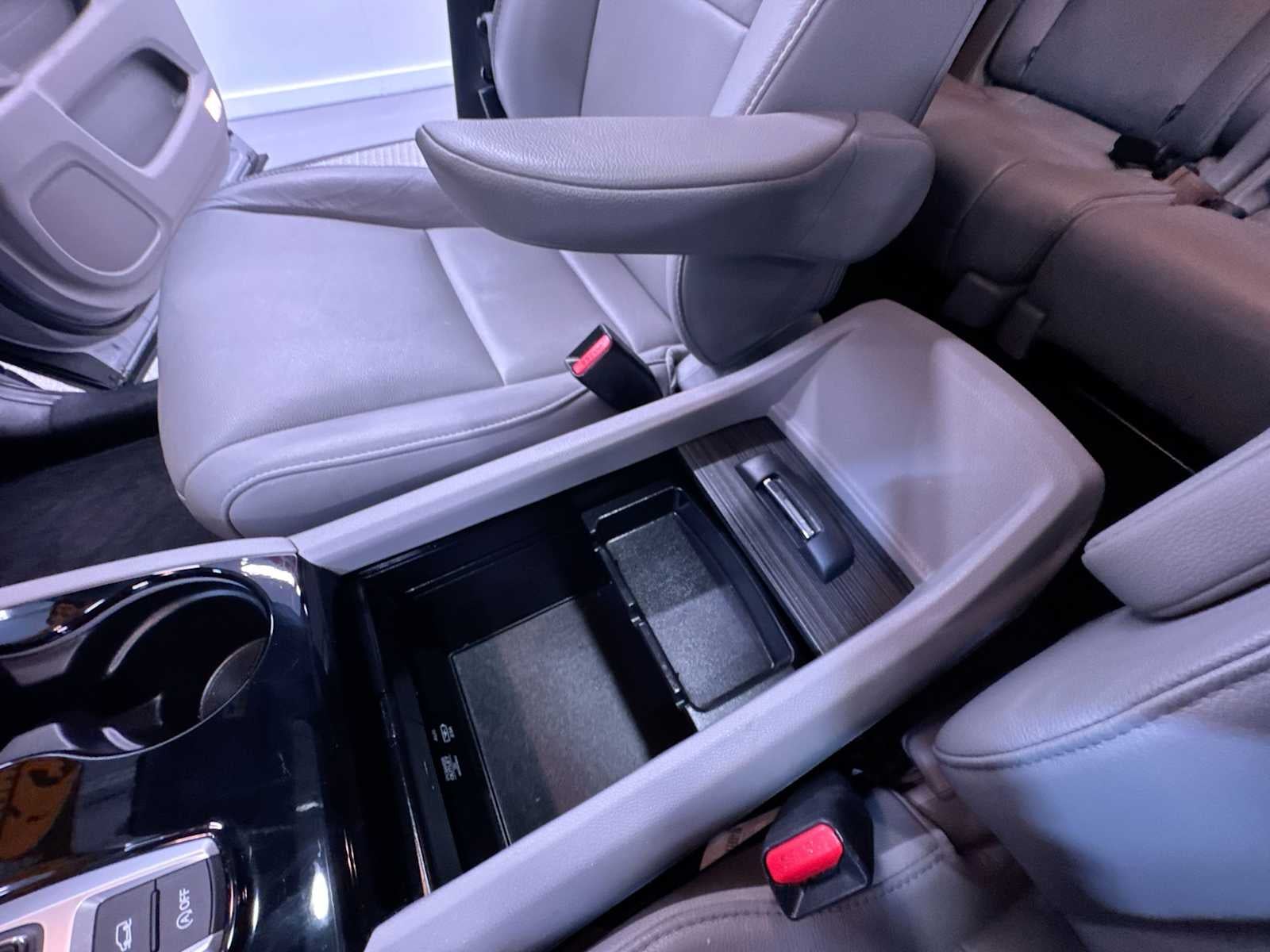 2019 Honda Pilot Touring 8-Passenger