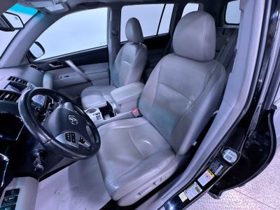 2013 Toyota Highlander SE
