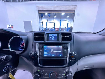 2013 Toyota Highlander SE