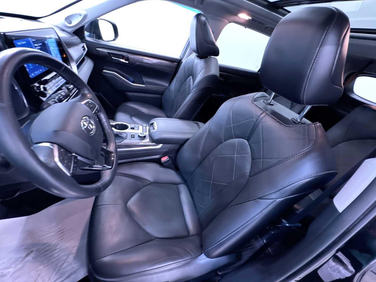 2021 Toyota Highlander Platinum