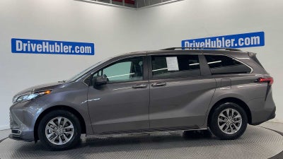 2024 Toyota Sienna XLE