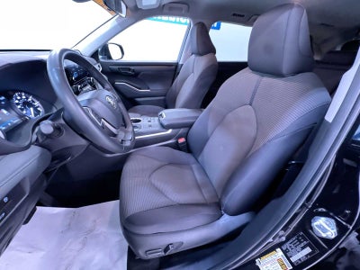 2025 Toyota Highlander LE