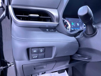 2025 Toyota Highlander LE