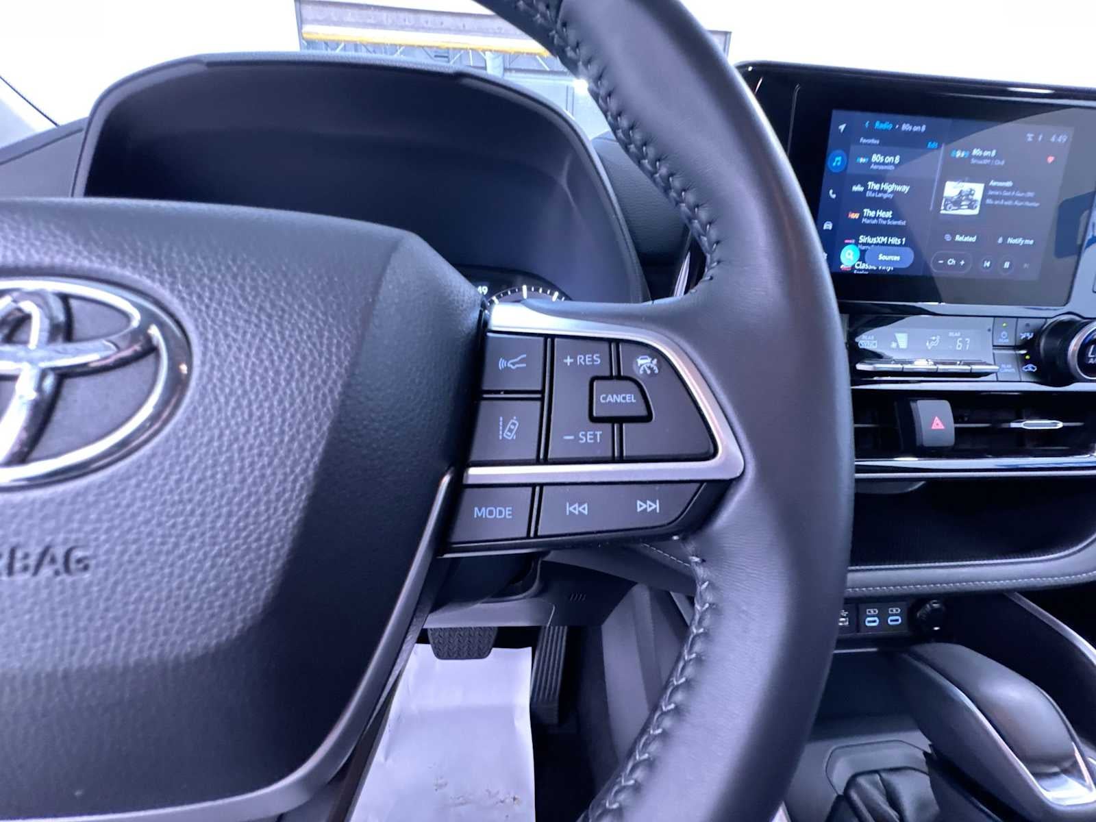 2025 Toyota Highlander LE
