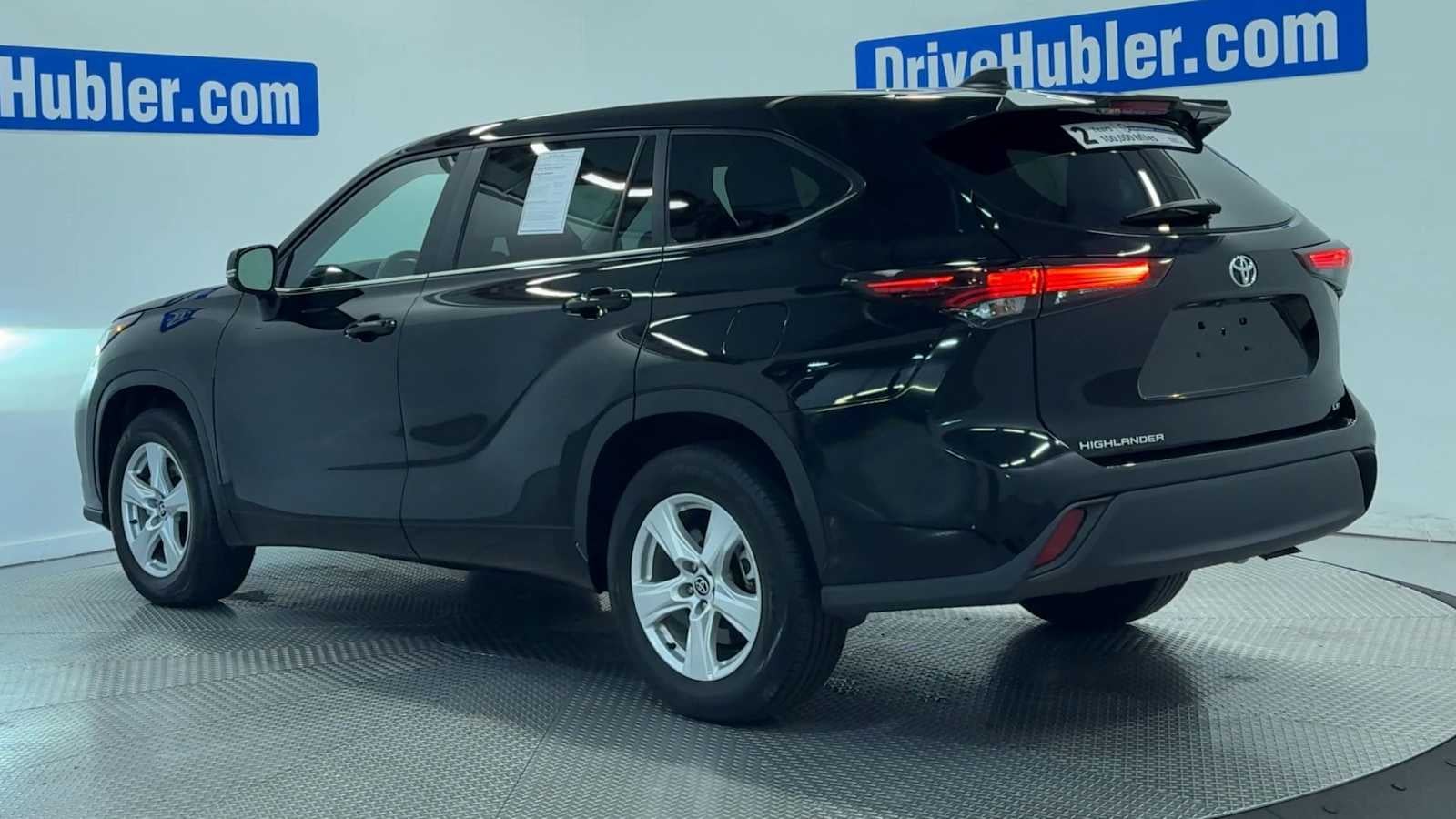 2025 Toyota Highlander LE