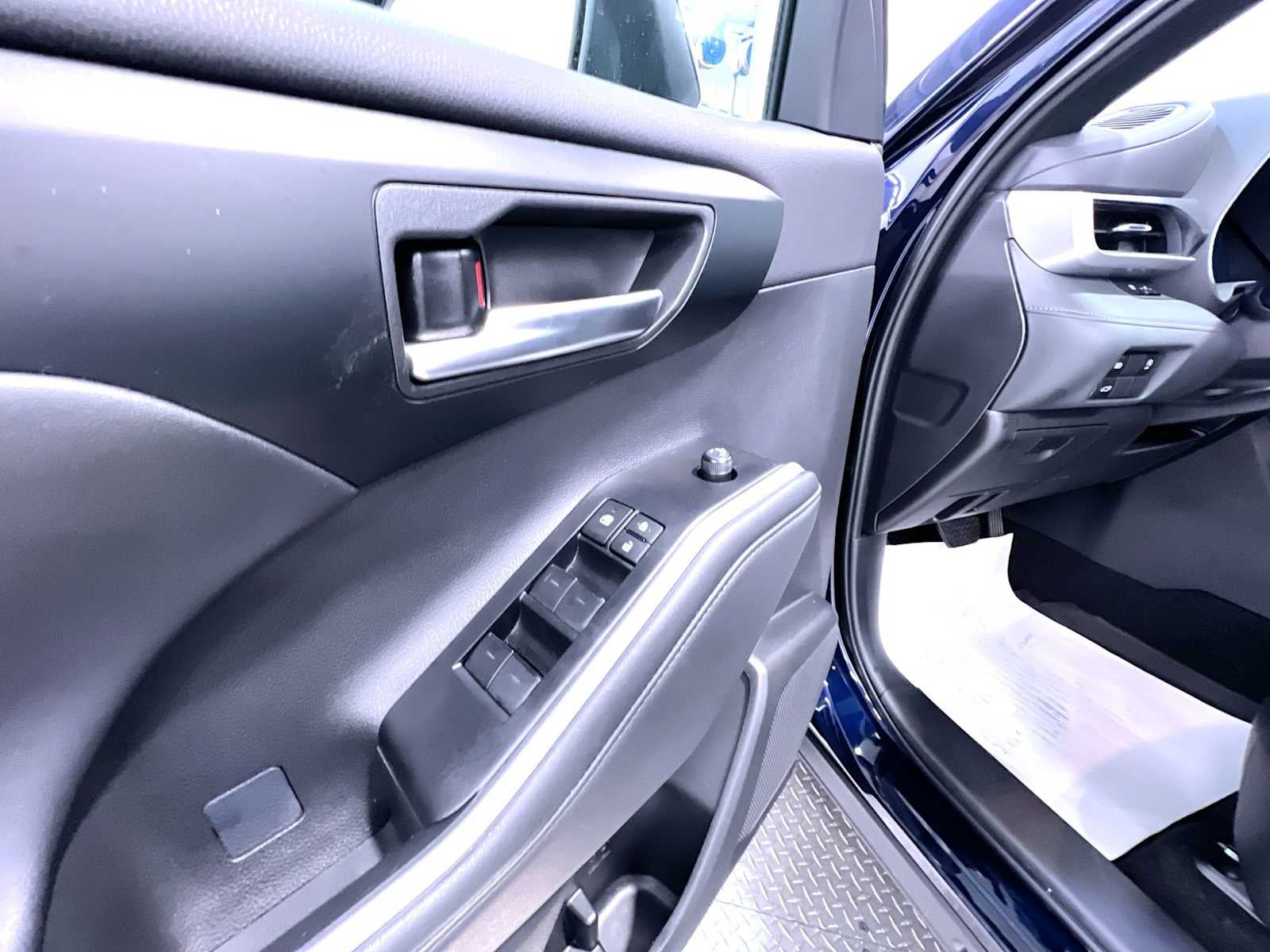2025 Toyota Highlander XSE