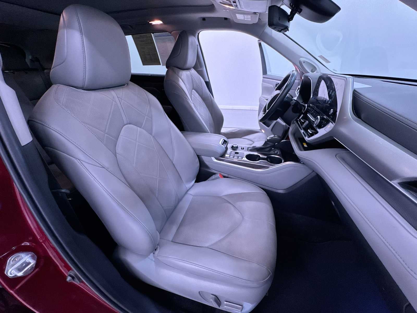 2025 Toyota Highlander Platinum