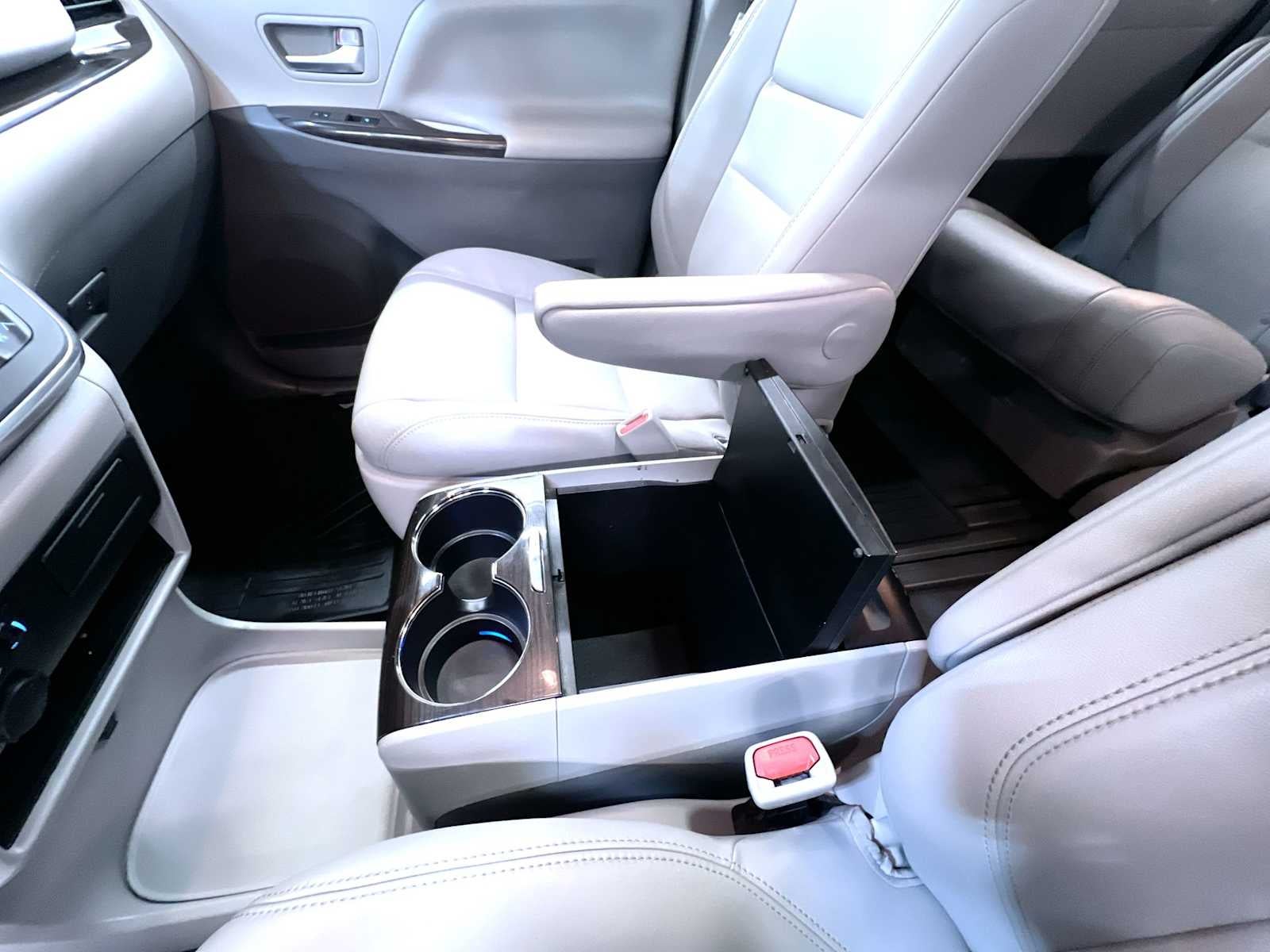 2019 Toyota Sienna XLE
