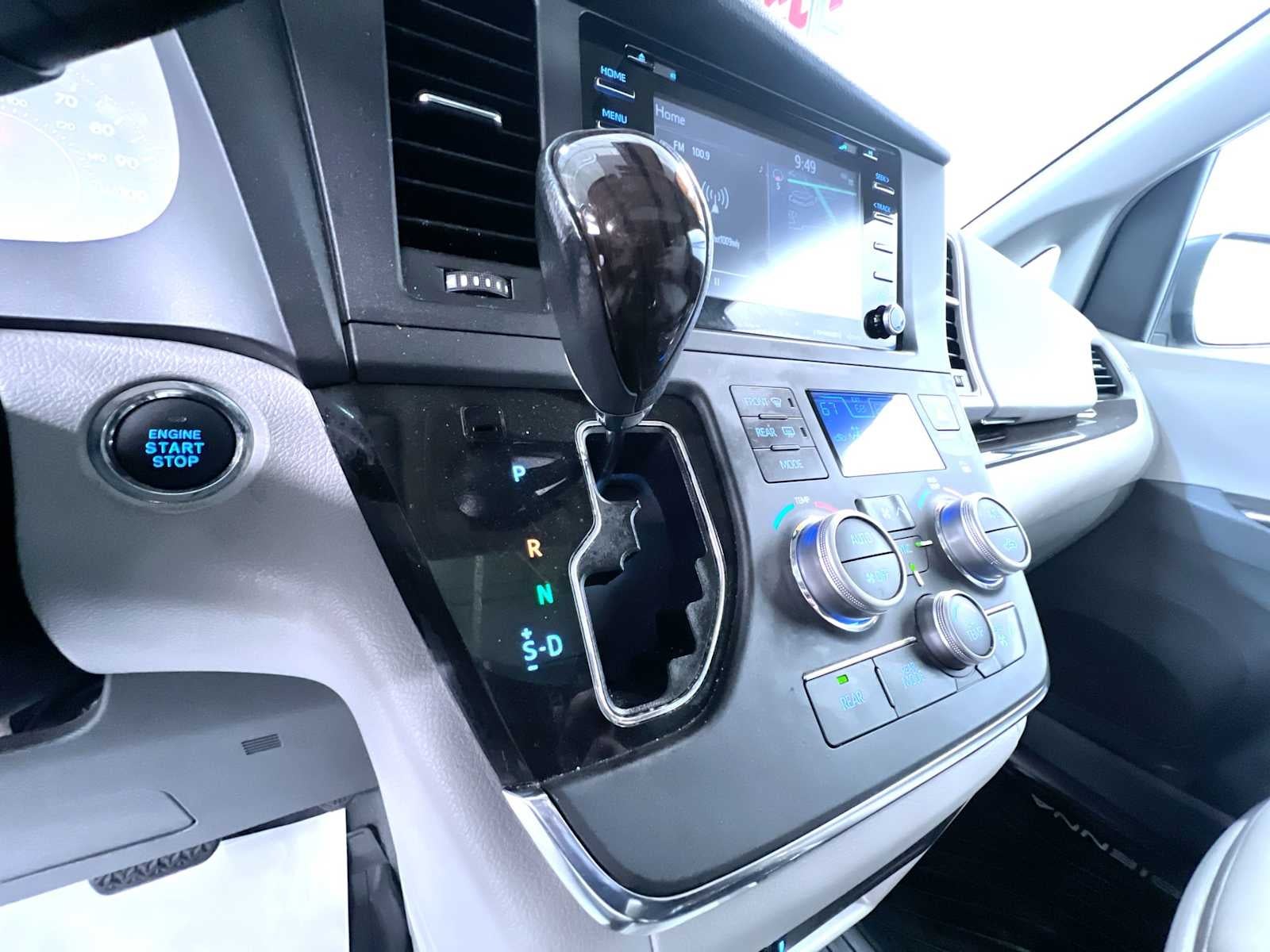 2019 Toyota Sienna XLE