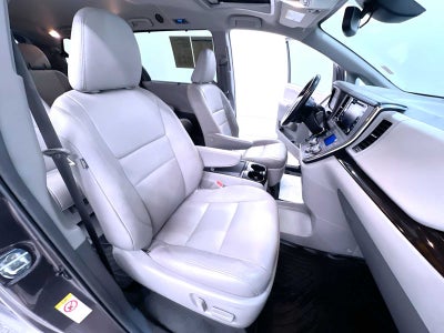 2019 Toyota Sienna XLE