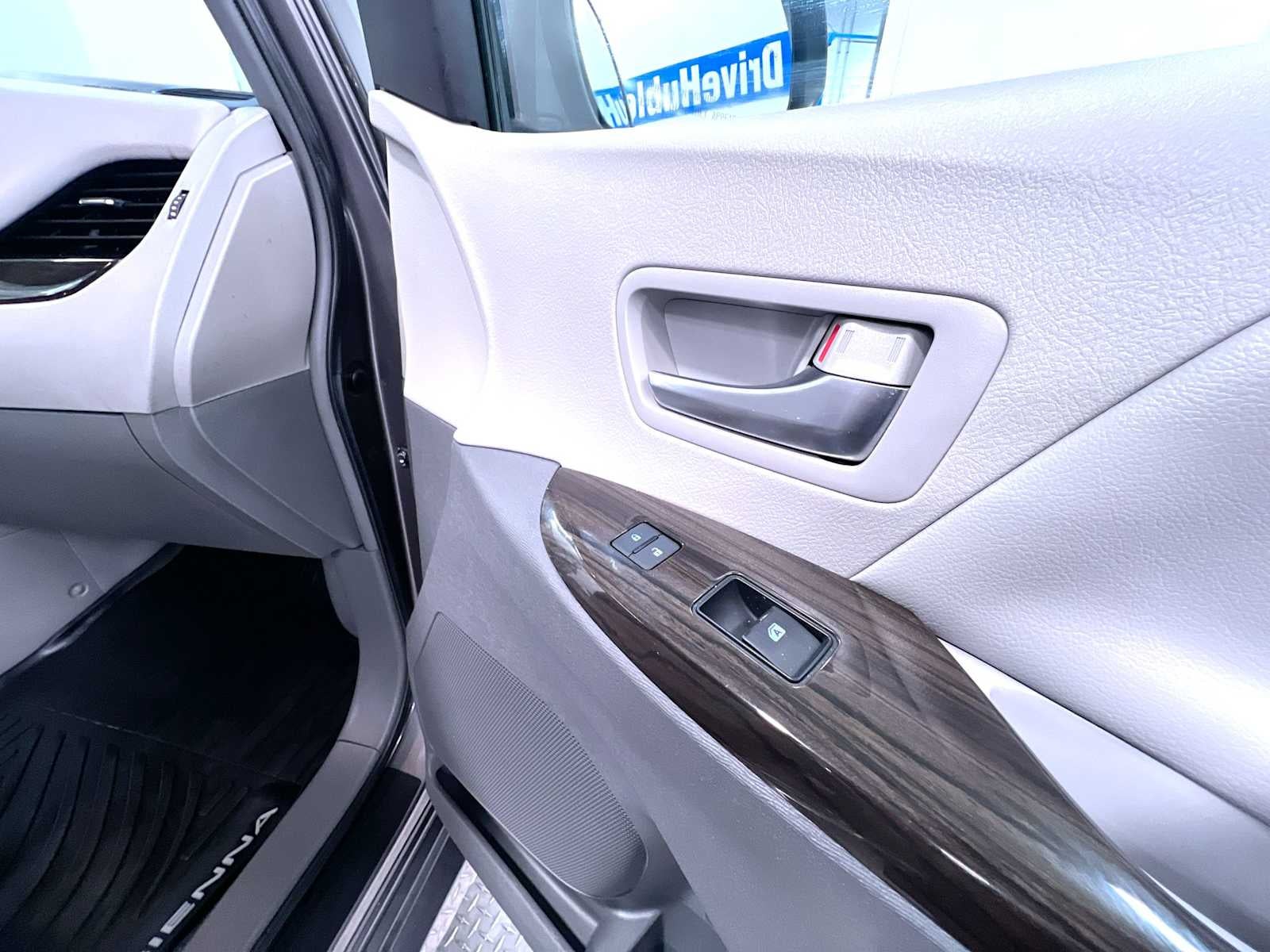 2019 Toyota Sienna XLE