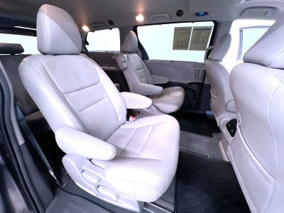 2019 Toyota Sienna XLE