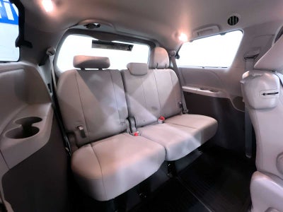 2019 Toyota Sienna XLE