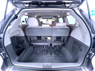 2019 Toyota Sienna XLE