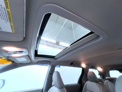 2019 Toyota Sienna XLE