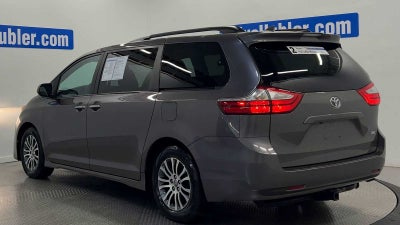 2019 Toyota Sienna XLE