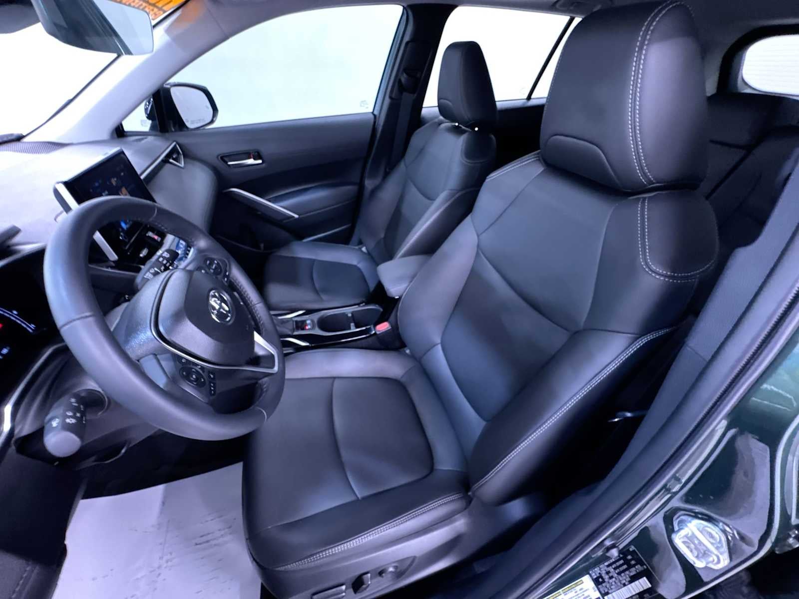 2025 Toyota Corolla Cross XLE