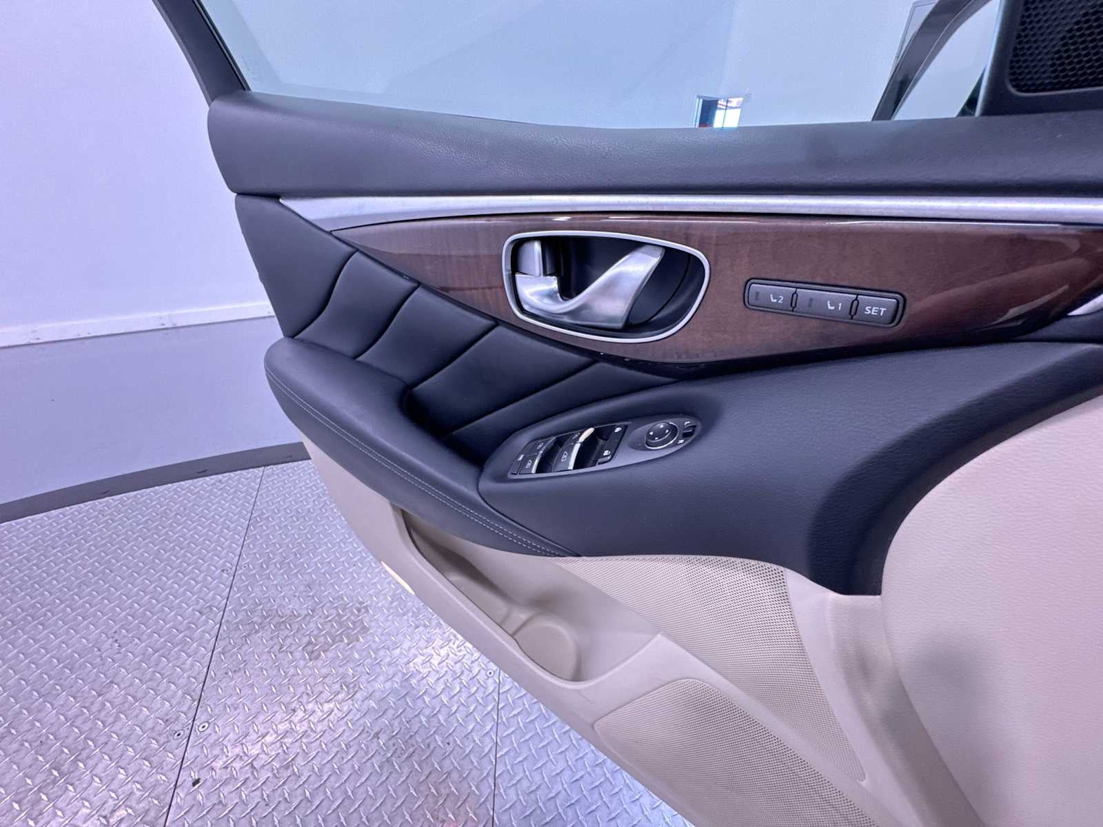 2014 INFINITI Q50 Premium