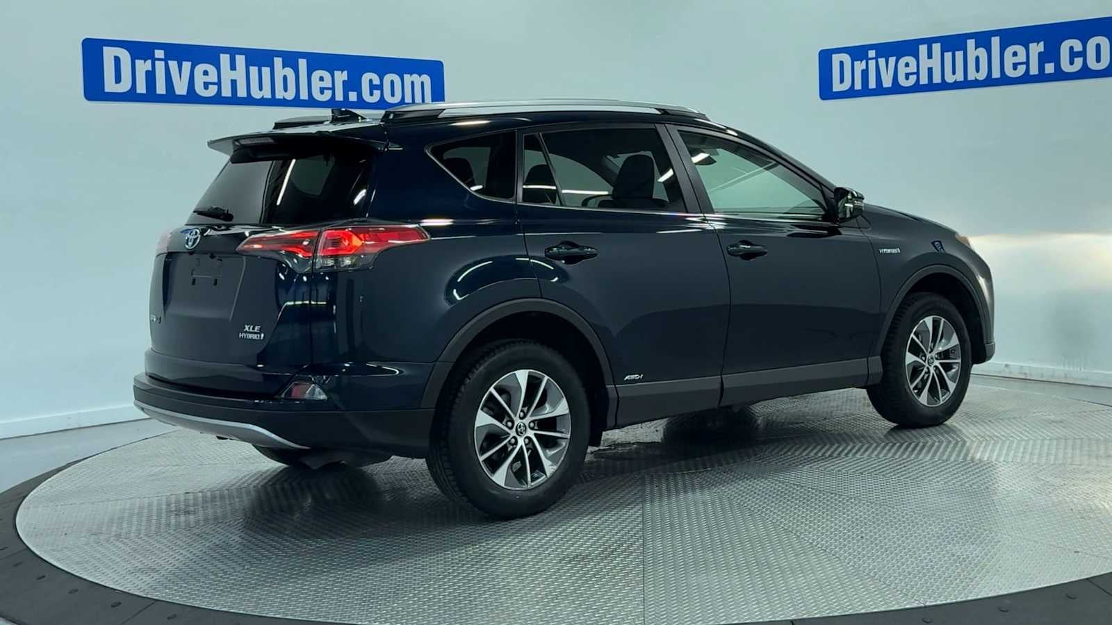 2017 Toyota RAV4 Hybrid XLE